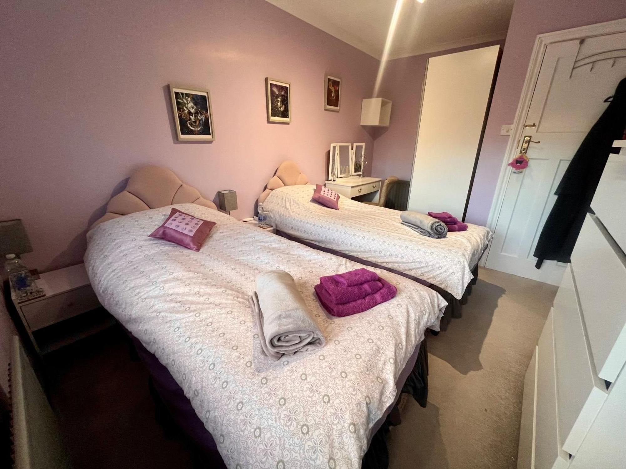 Willow Ridge - A Large Country House With 3 Rental Rooms Clutton Екстериор снимка
